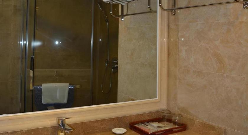 ยางชัว นิว เวสต์ สตรีท โฮเต็ล วีไอพี Hotel หยางซั่ว ภายนอก รูปภาพ